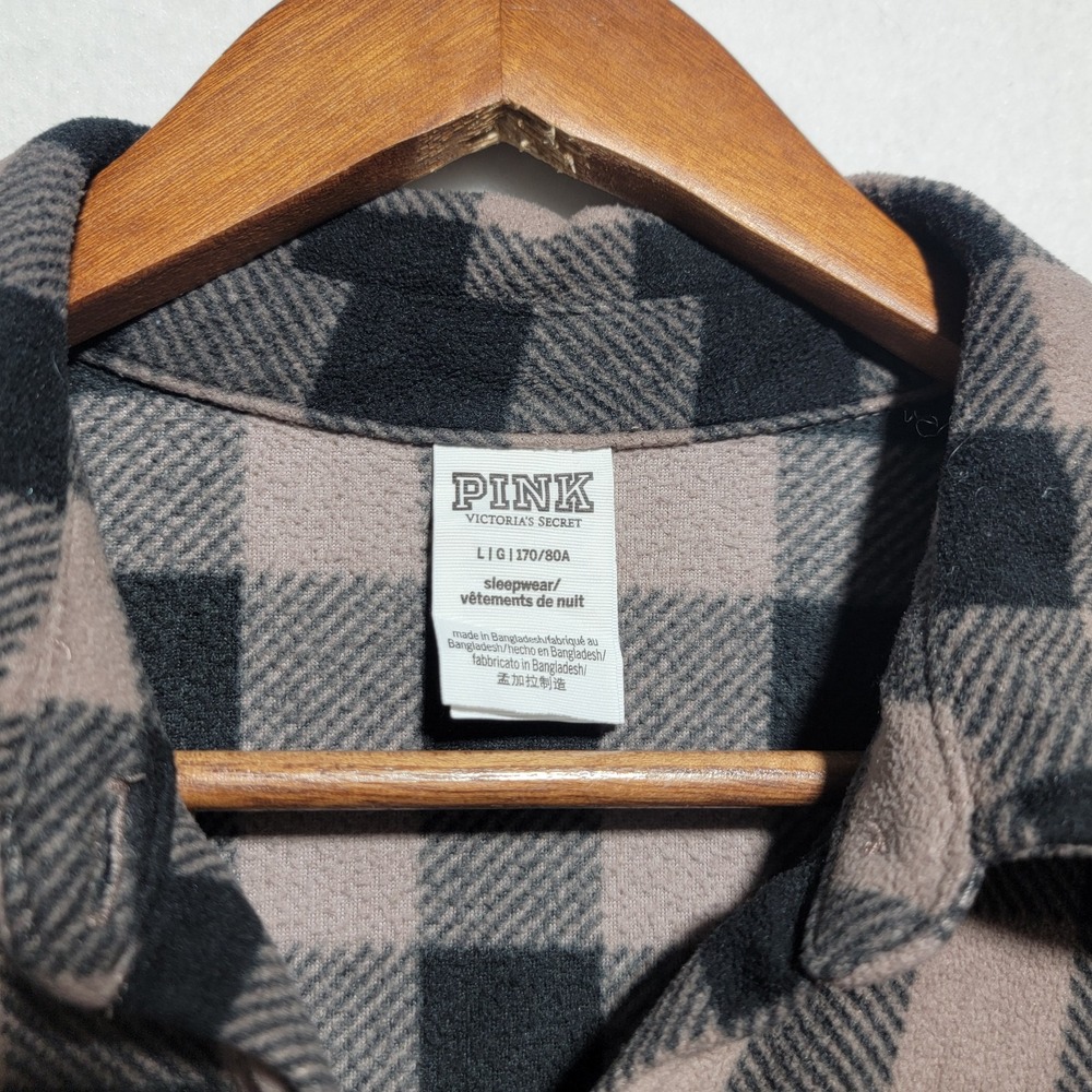 Victoria's Secret PINK‎ Women's Large Pajama Top Oak Black Plaid - Picture 3 of 4